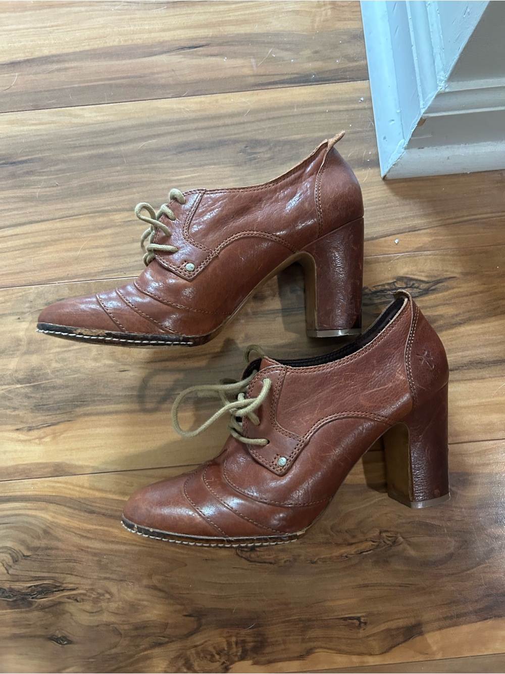 FRYE Adrienne Oxford